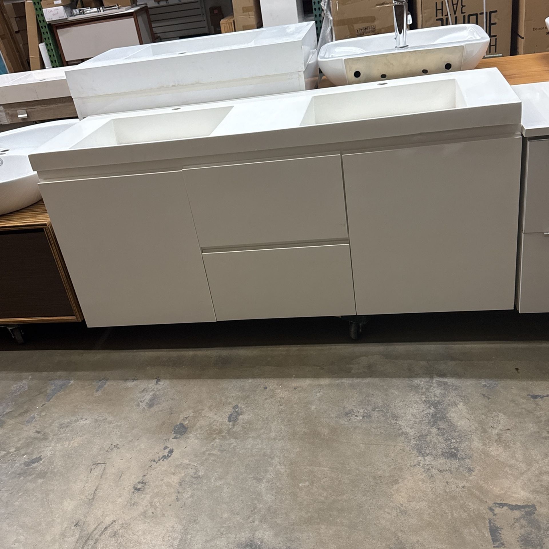 60inch Modern Floating Bathroom Vanity With Infinity Sink Double Sink