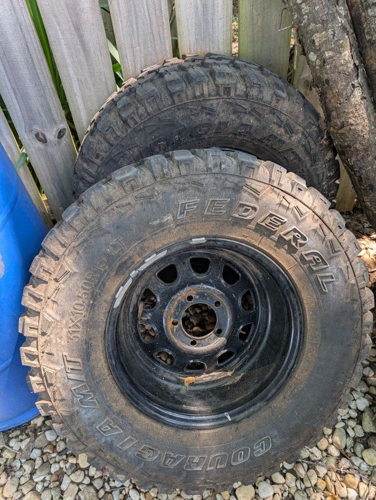 Federal 31x10.5R15 Tires (2)