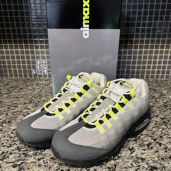 Size 12W – Nike Air Max 95 OG Big Bubble Neon 2026 (Pre-Release Pair)