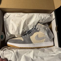Jordan 1 mid SE Size 10.5 Men’s 