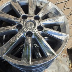 Toyota Tundra Sequoia 5lugs Wheels