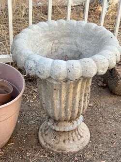 Concrete plantar