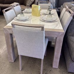 Beautiful 7 Pc Dining Table 