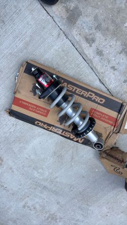 New Honda Accord Complete Strut Assembly - MasterPro 33HN114