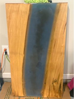 Coffee table epoxy live edge middle