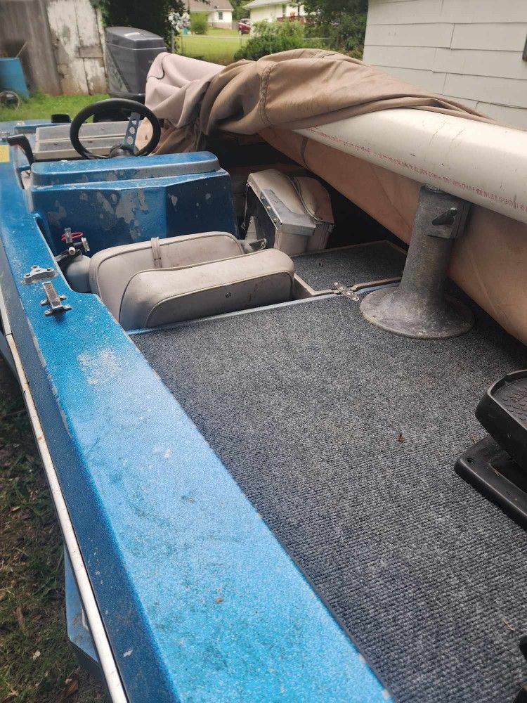 Glastrin Boat