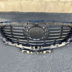 2014-2017 MAZDA 6 FRONT  UPPER GRILLE OEM 