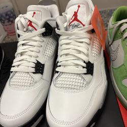Jordan 4s