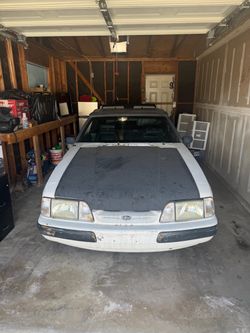 1990 Ford Mustang