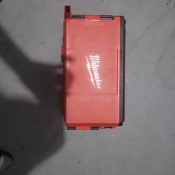 Milwaukee Packout