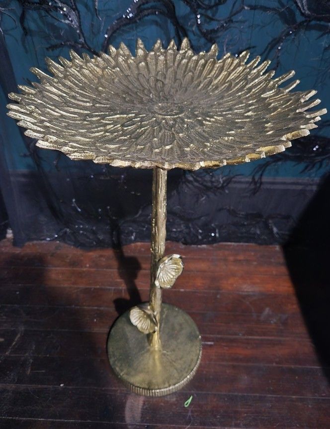 Universal Table