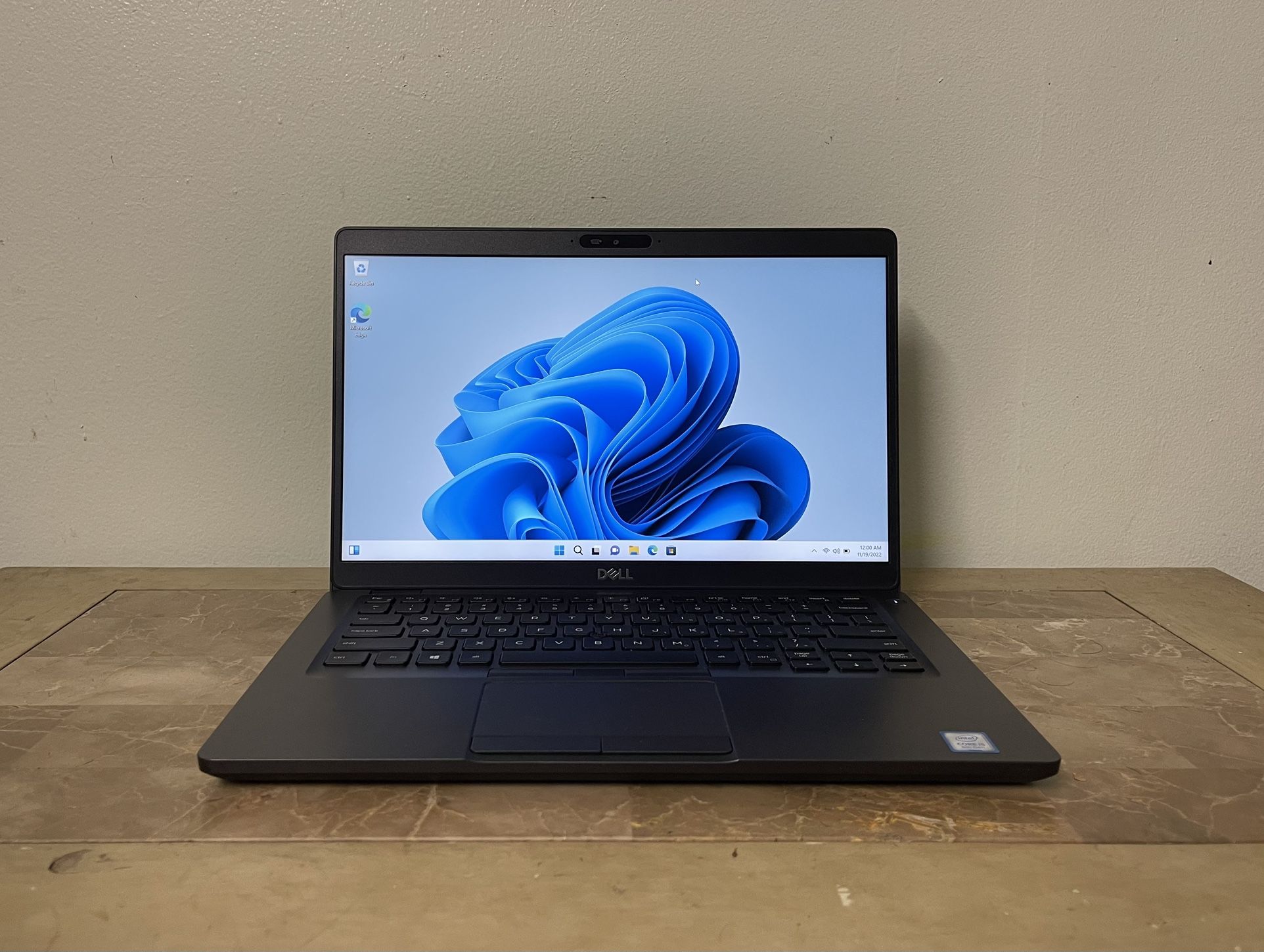 DELL Latitude 5400 Core i5 8th gen. 16GB RAM 256GB SSD Windows 11 laptop computer