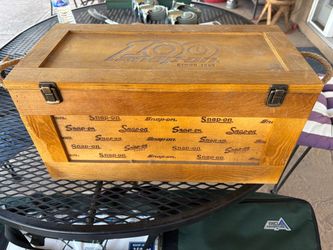 Snap On poker gaming set