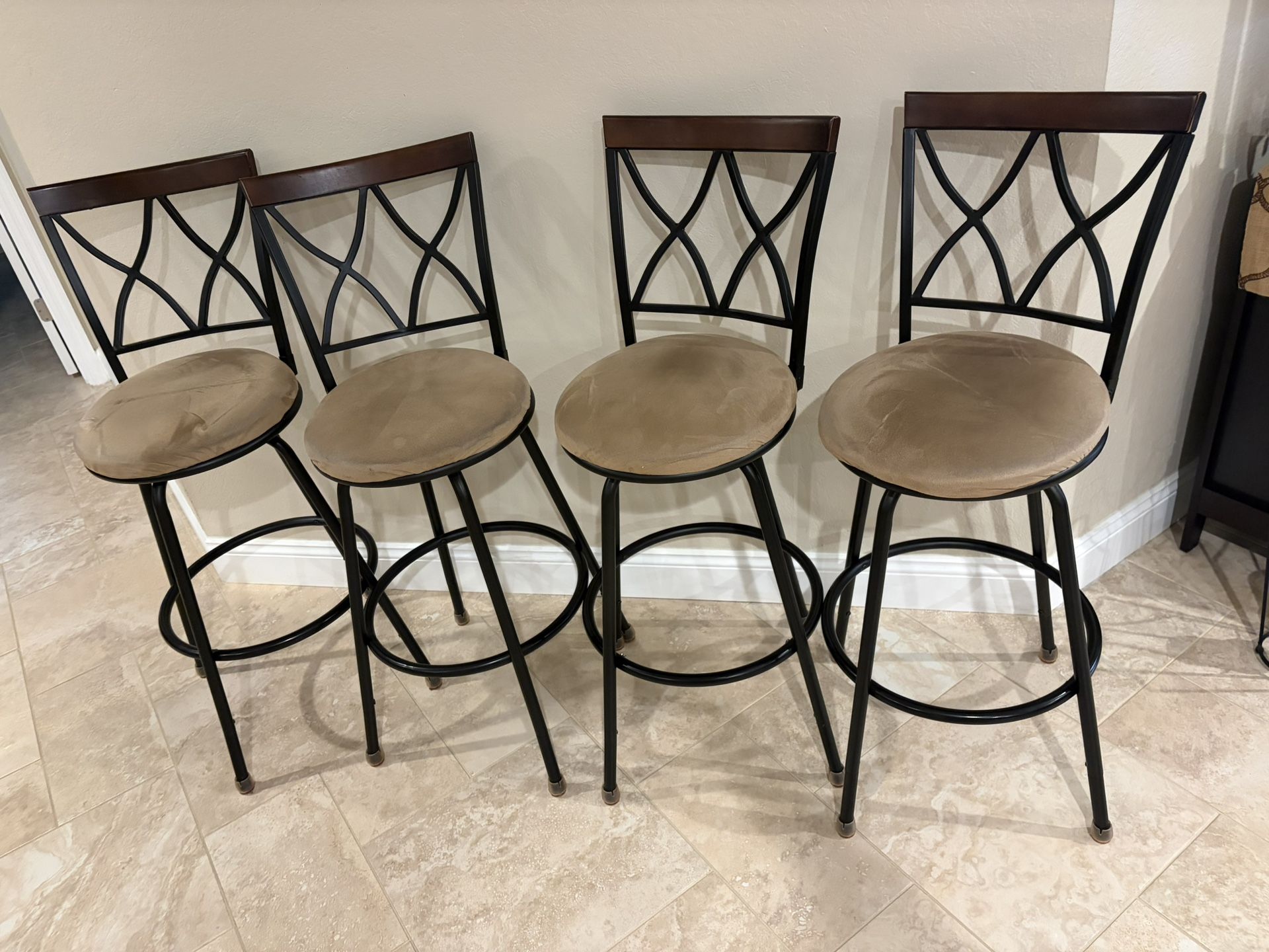 4 Bar Height (28”) Swivel Bar Stools