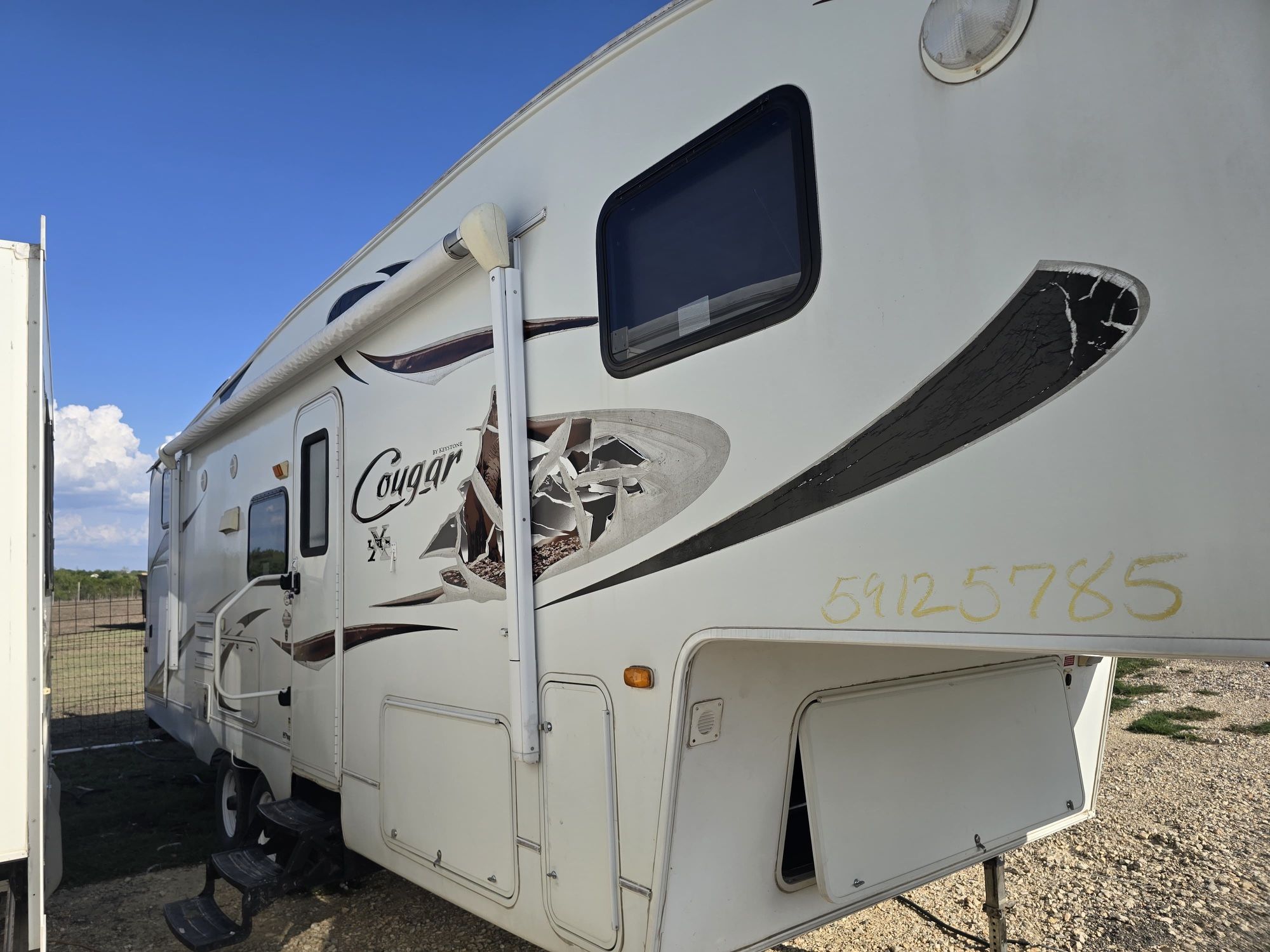 2010 Cougar Rv