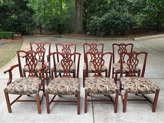 Set of 8 Beautifully Designed Mahogany Chippendale Chairs - 8/$800