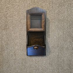 Vintage Key And Mail Holder.