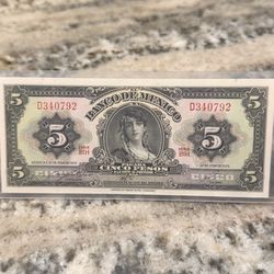 5 pesos mexicanos