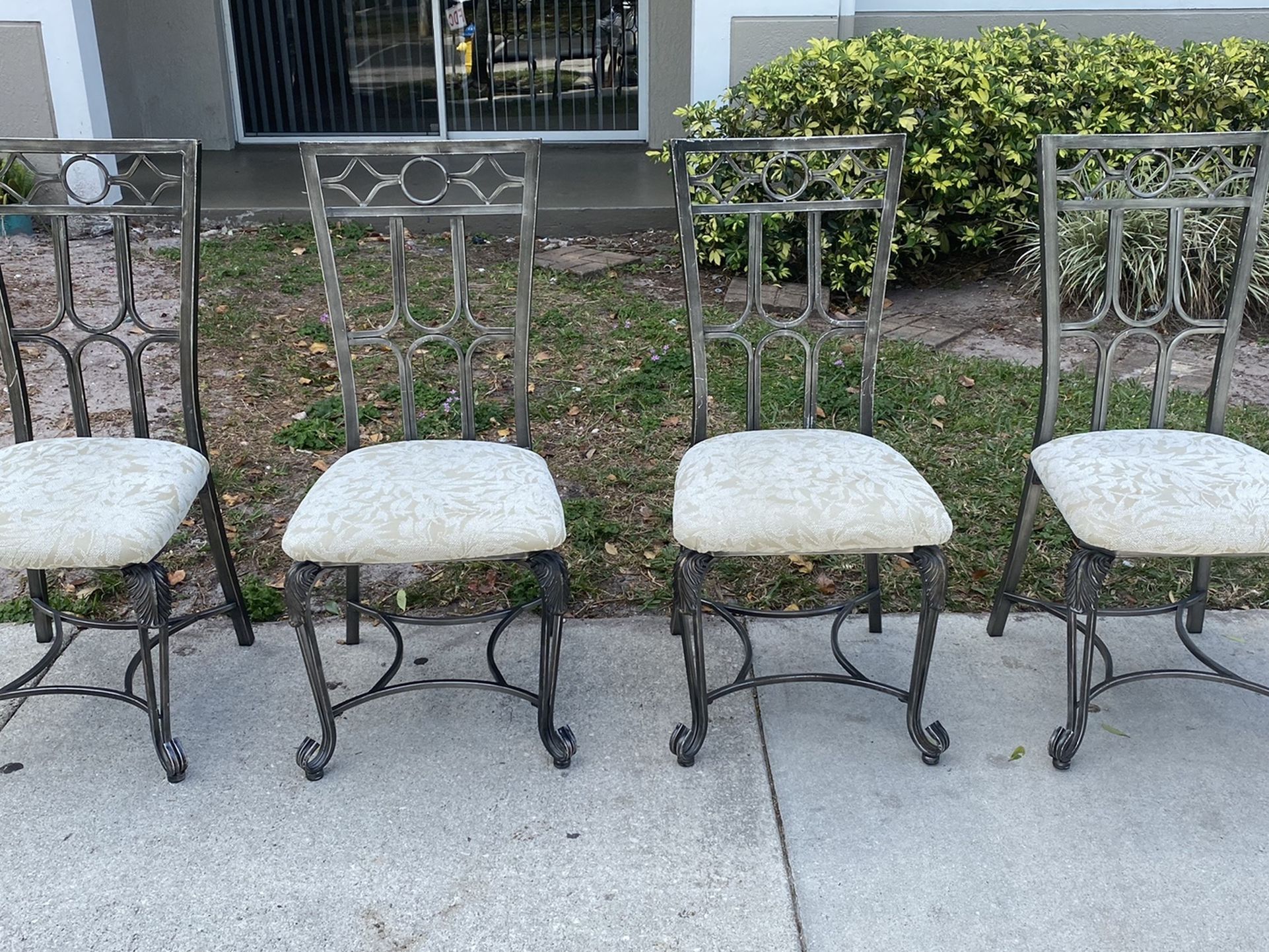4 pairs of dinning chairs