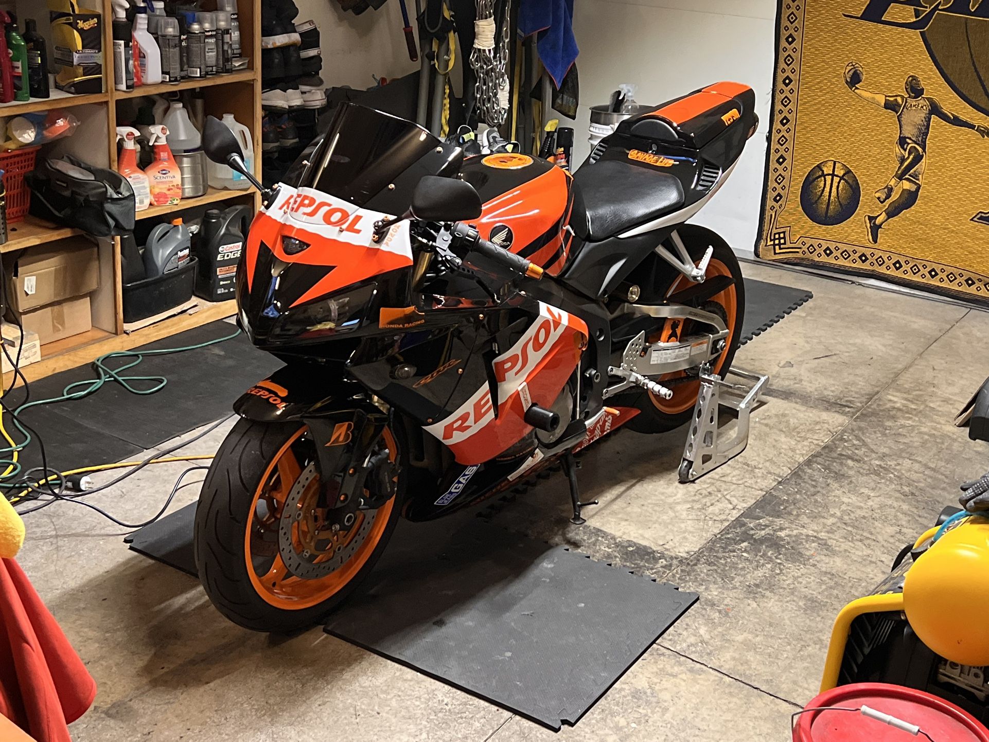 2005 Custom Honda CBR  Respol 600RR