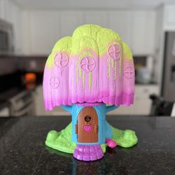 Vida the Vet, Vet Clinic, Treehouse Playset with Action Figures, Dollhouse Furniture & Accessories, Kids Toys for Girls Ages 3 and up Toddler