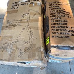 Everlast - Heavy Bag And Stand  -AS-IS