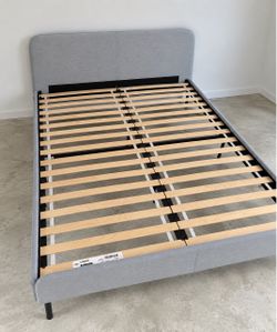 Gray Upholstered Platform Bed Frame with Headboard