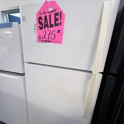 Top Freezer Fridge En Perfecto Estado Trabajando Perfectamente Y Todos Nuestros Productos Tienen Garantia 