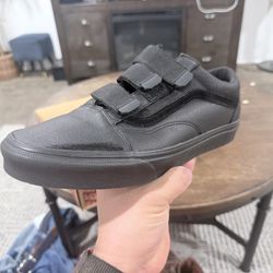 Black Vans Size 11  