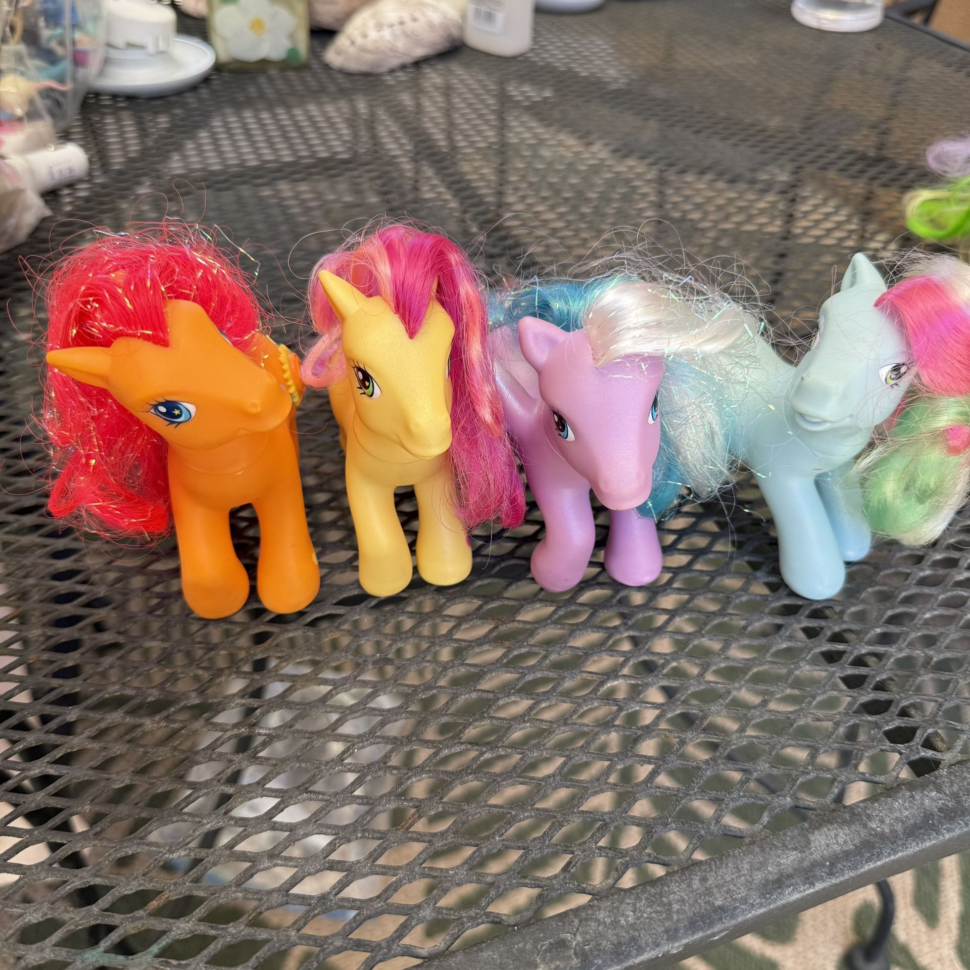 Lot of 4 My Little Pony MLP Magnetic Foot 2002- 2007