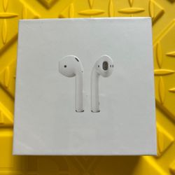 NEW Apple AirPods (2nd Generation) Wireless Ear Buds, Bluetooth Headphones