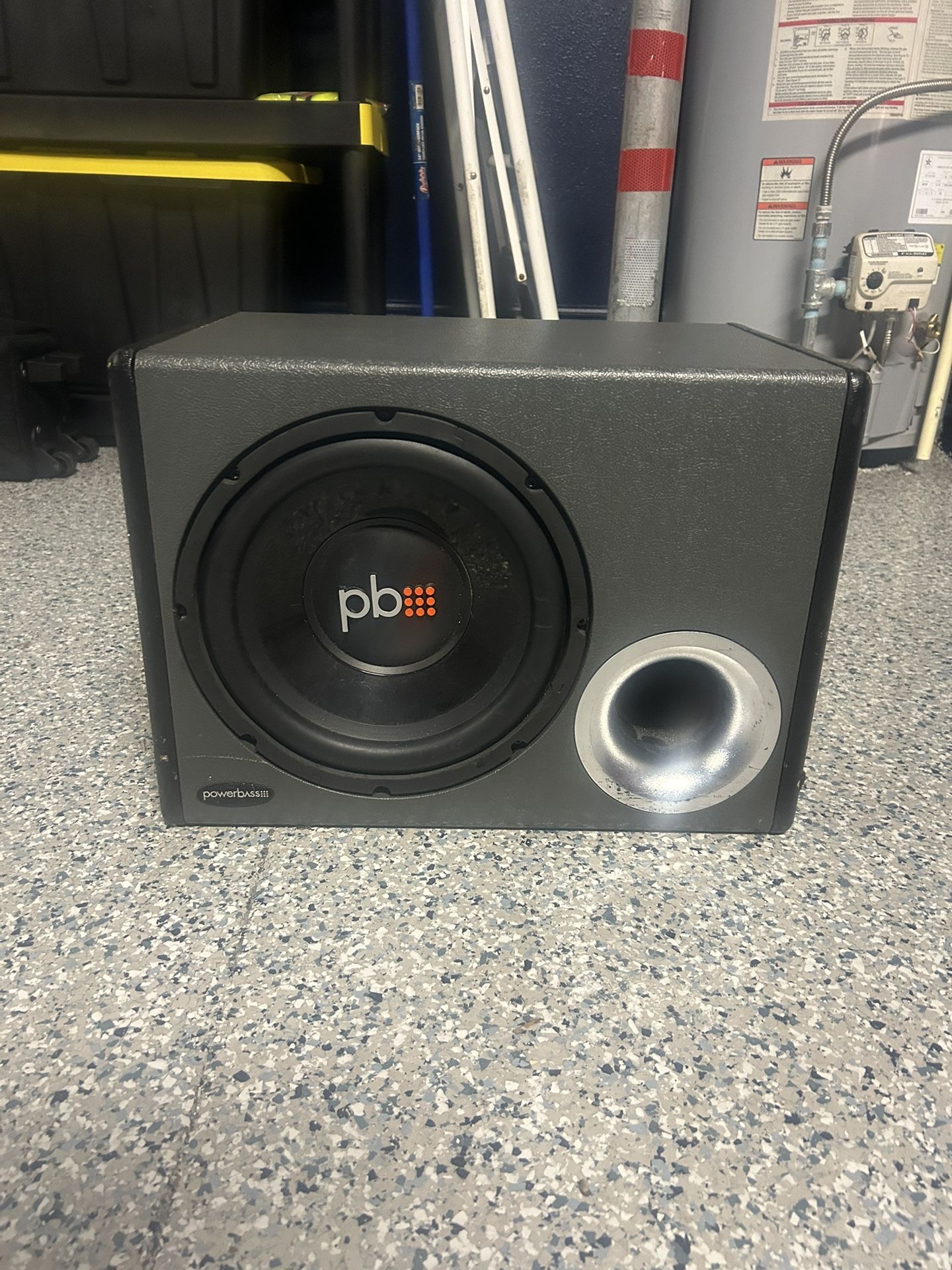PowerBass PS-AWB101 - 10" Single Loaded Amplified Ported Enclosure