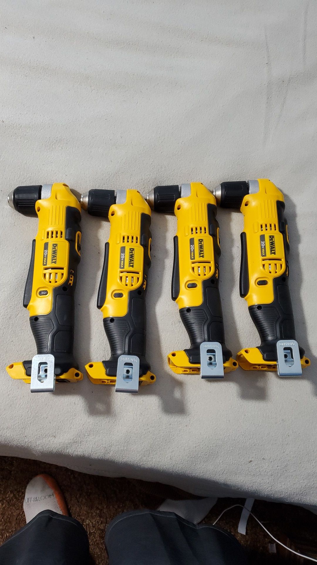 Dewalt 20V Max VsR Cordless Right Angle Drill Driver. 3/8in. 4 TOTAL. ALL BRAND NEW. FIRM!!!