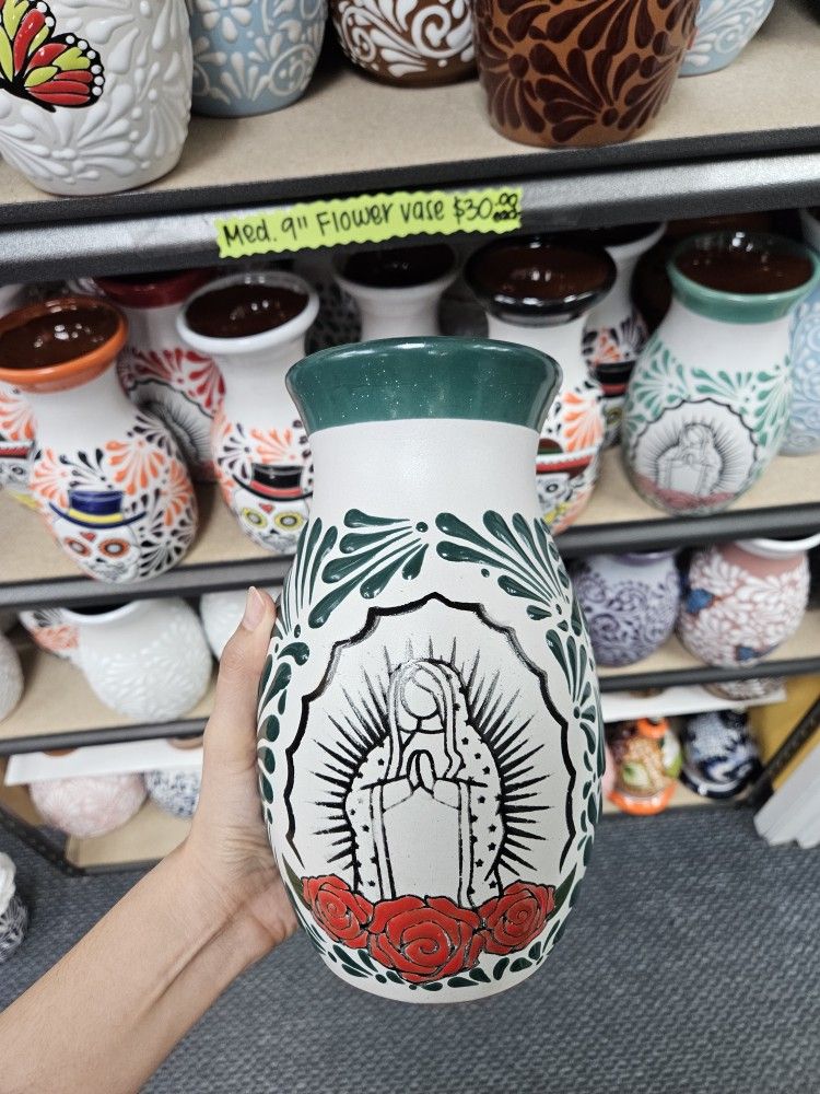 Virgencita Flower Vase 💚🌹 NOW $35‼️