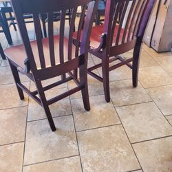 6 restauran chairs