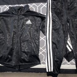 Girls Adidas Sweatsuit Heart Pattern Size 5