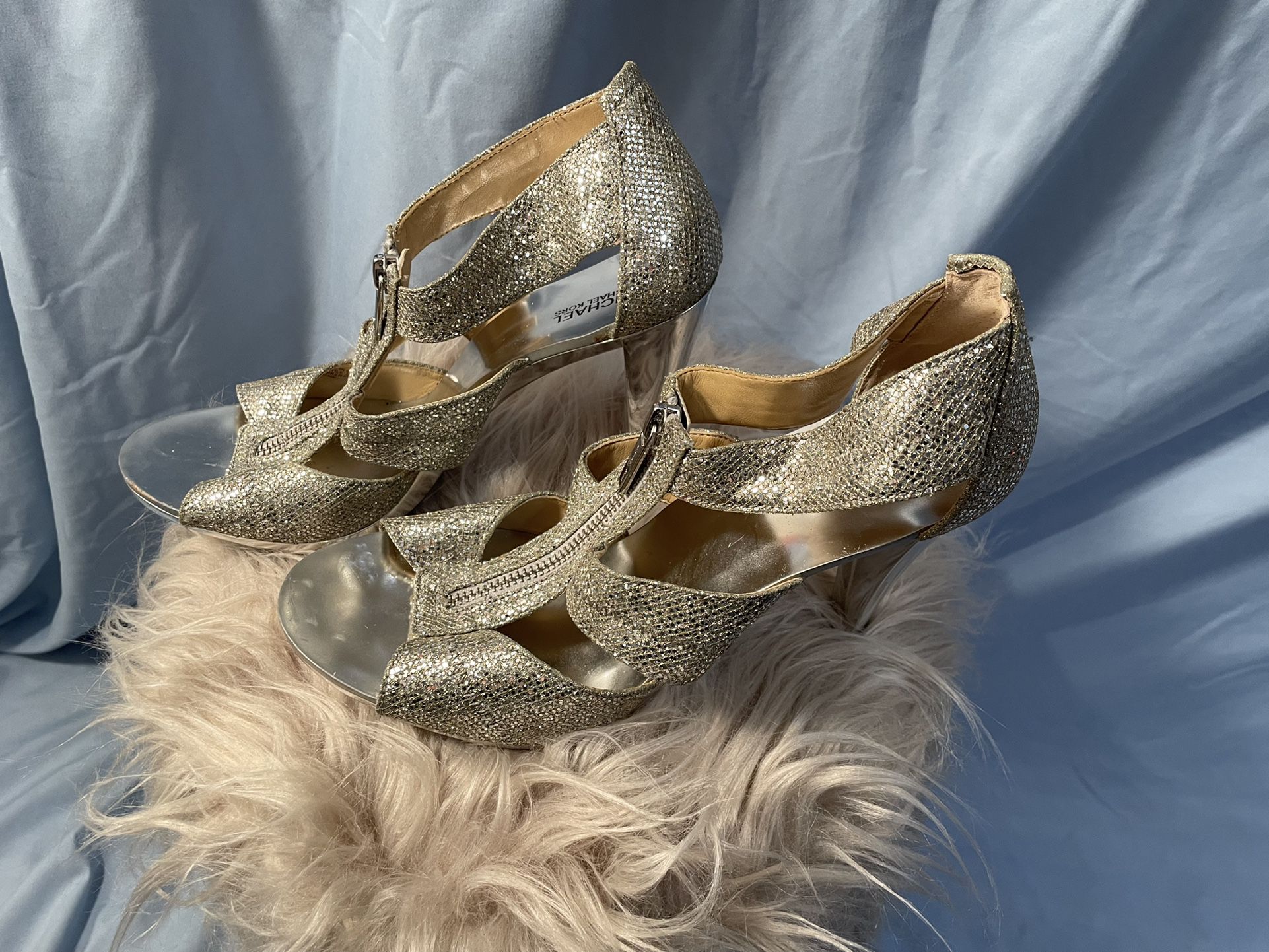 Size 9M Michael Kors 4” heels