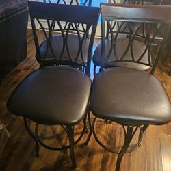 4 Bar Stools