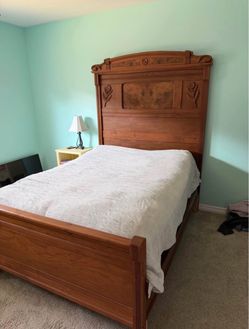 1880s Victorian Bed