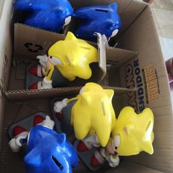 Sonic Piggy Banks Center Pieces 