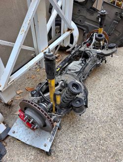 23 Challenger Scatpack rear subframe w/ driveshaft
