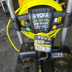 RYOBI
2900 PSI 2.5 GPM Cold Water Gas Pressure Washer with 212cc Engine