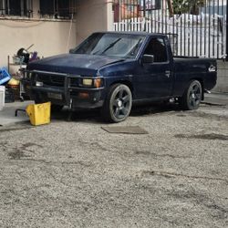 94 Nissan Hardbody  Standar 