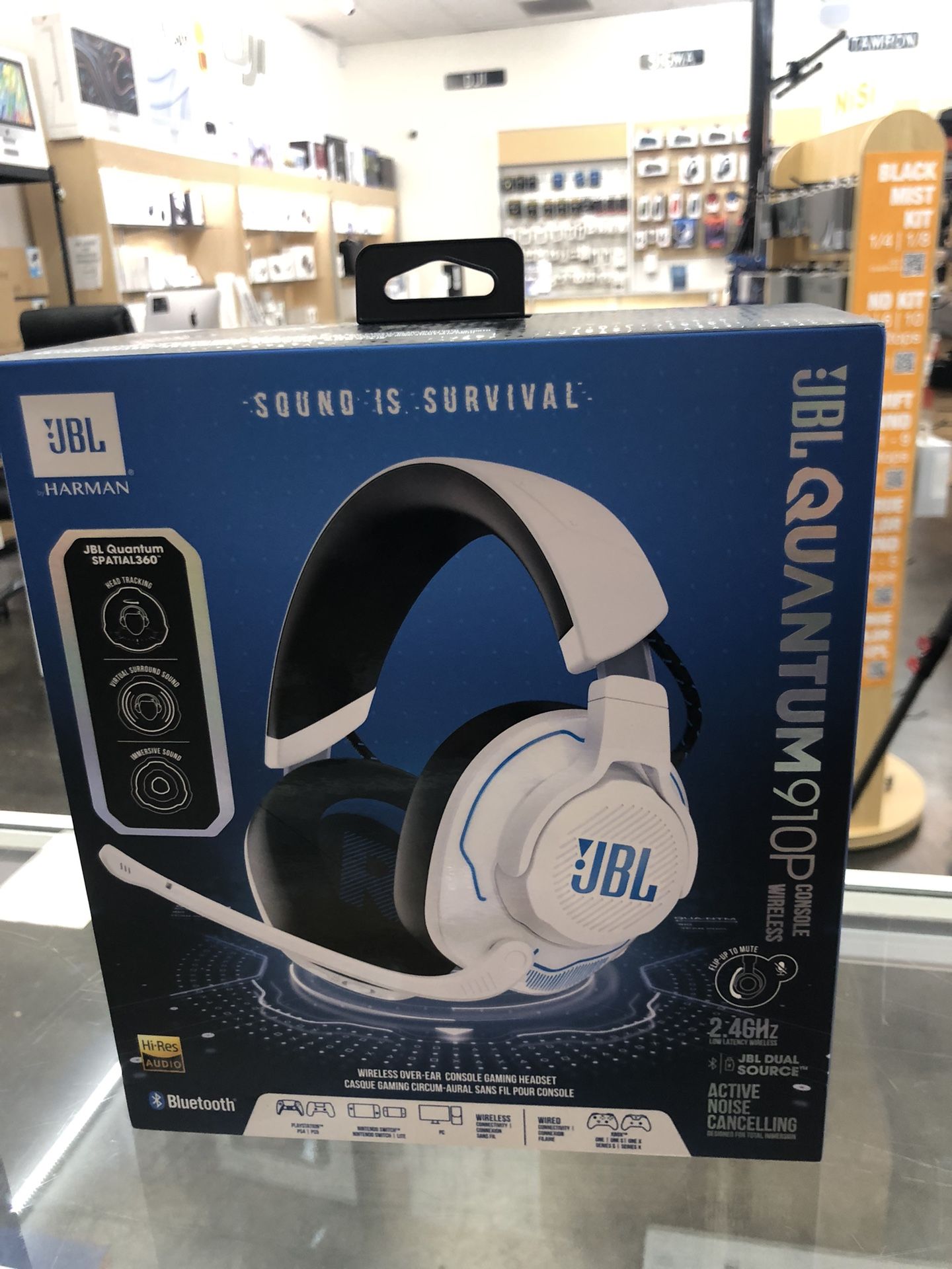 JBL Quantum 910P Wireless Headphones