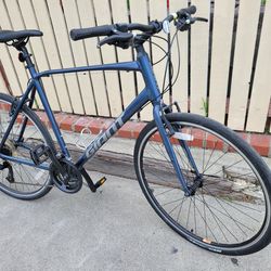 XL frame Giant Escape 3 hybrid comfort