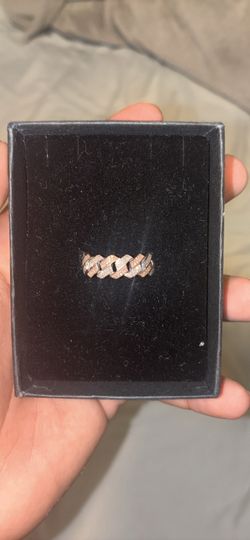 10k gold cuban ring w diamonds