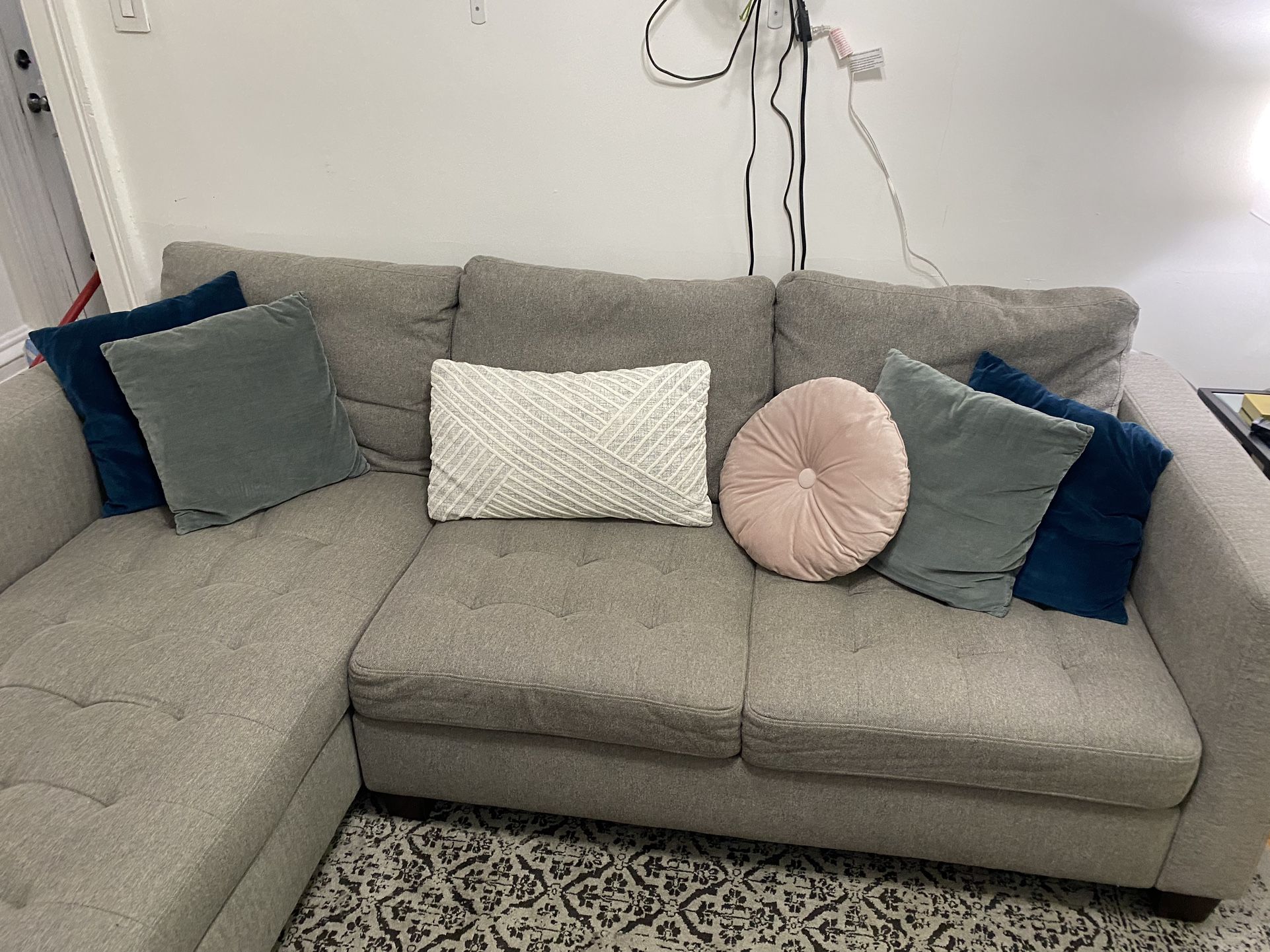 Grey Sofa W right Chaise And Storage