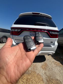 Llaves de autos / car keys and remotes