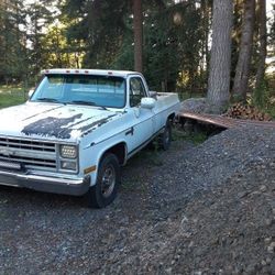1985 Chevy 3/4 Ton 2 Wheel Drive 