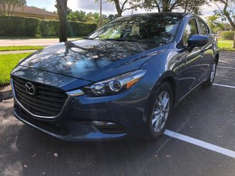 2017 MAZDA 3 , 15,000 MILLAS..